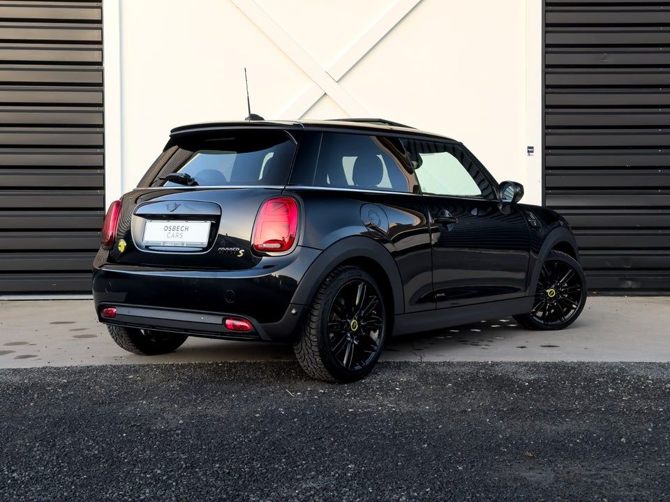 MINI Cooper SE Classic 3d