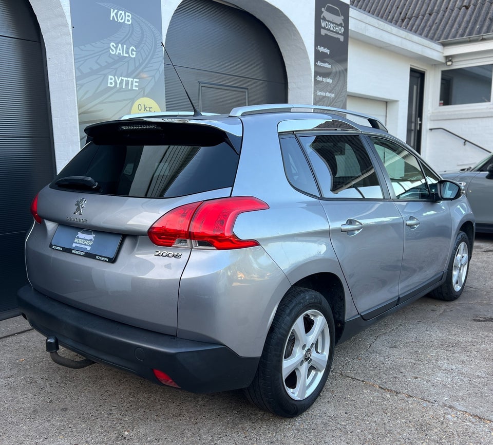 Peugeot 2008 1,2 VTi 82 Active 5d