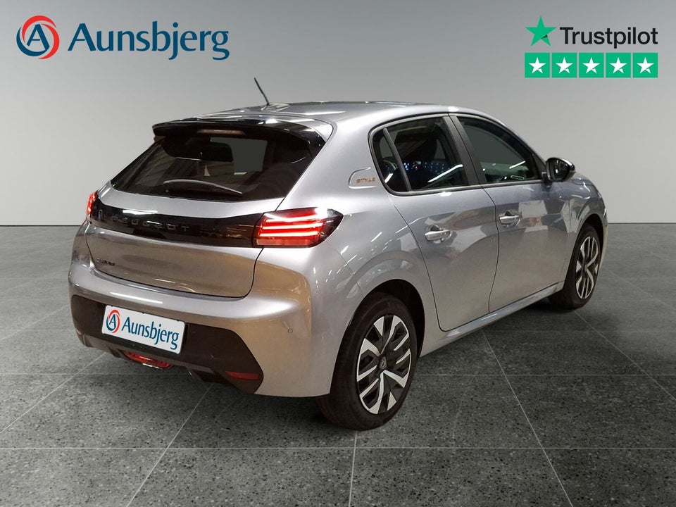 Peugeot e-208 50 Style 5d