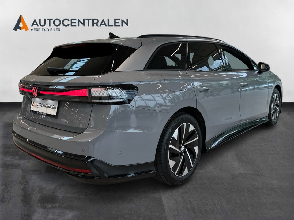 VW ID.7 86 Style S Tourer 5d