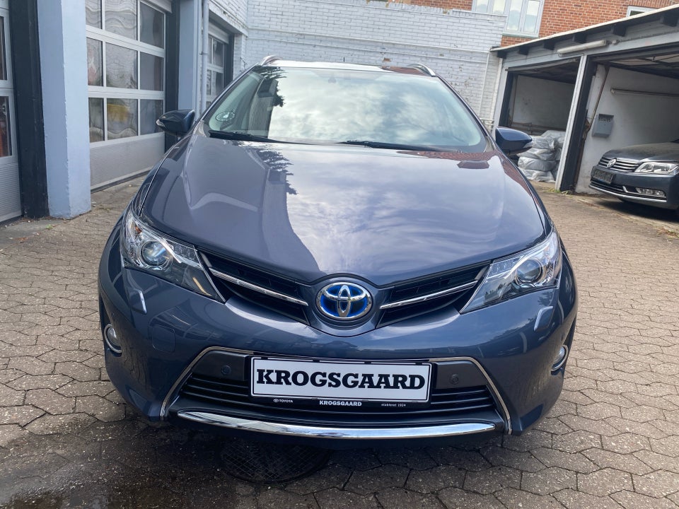 Toyota Auris 1,8 Hybrid H2 Premium Touring Sports CVT 5d