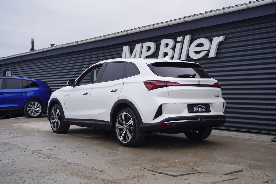 MG Marvel R Luxury 5d