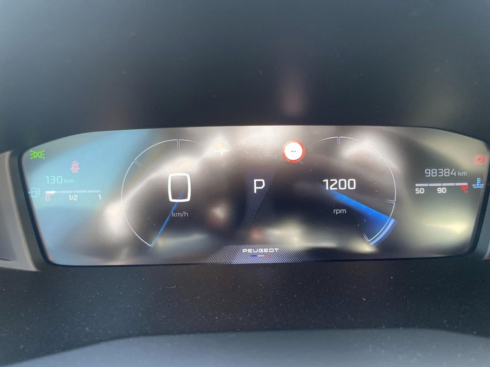 Peugeot 2008 1,2 PureTech 130 Allure EAT8 5d