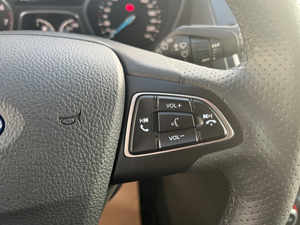 Ford Focus 1,5 EcoBoost ST-Line 5d