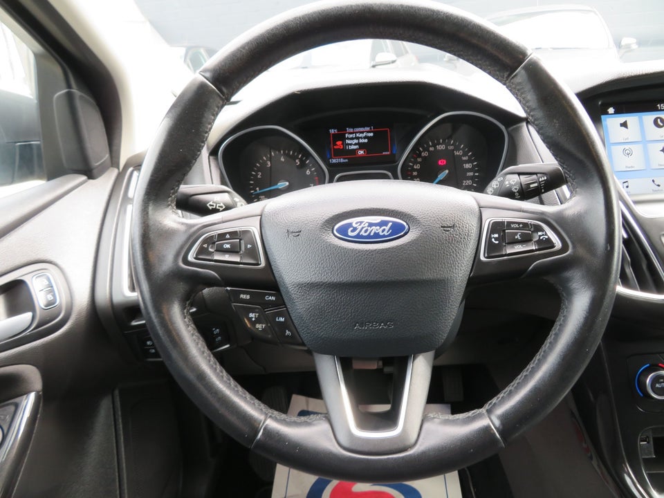 Ford Focus 1,0 EcoBoost Titanium stc. 5d