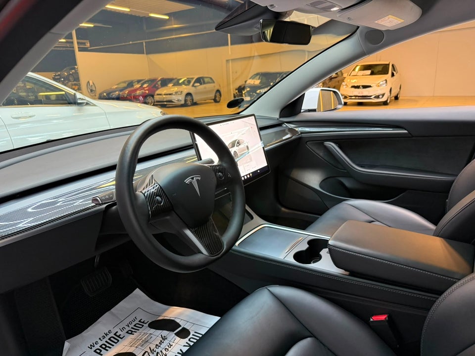 Tesla Model 3 RWD 4d