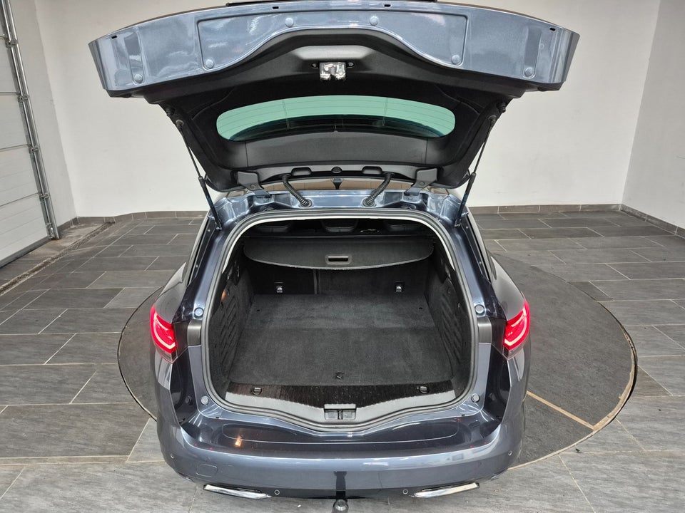 Renault Megane IV 1,6 E-Tech Intens Sport Tourer 5d