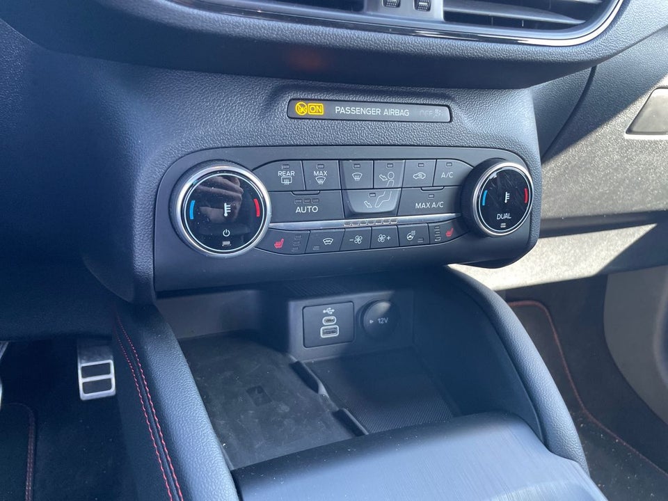 Ford Kuga 2,5 PHEV Graphite Tech CVT 5d