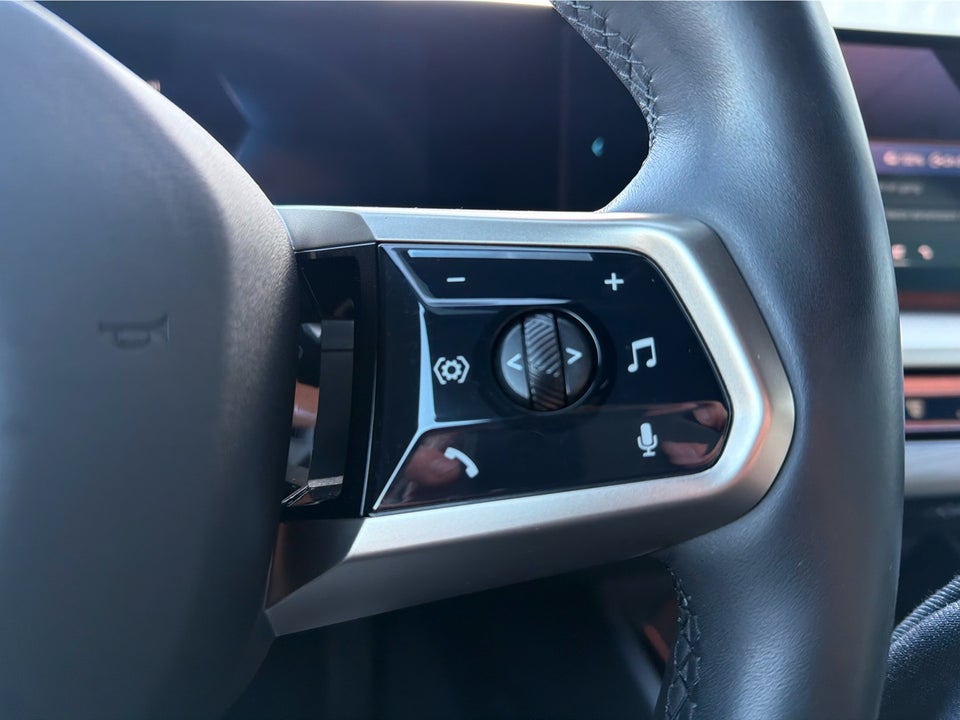 BMW i5 eDrive40 M-Sport 4d