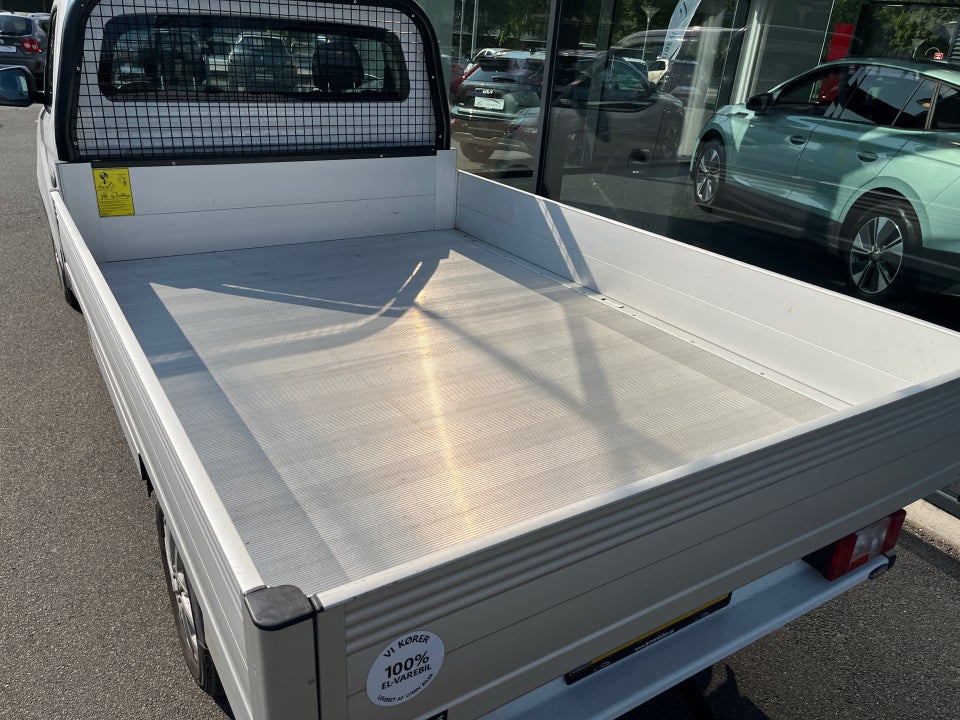 Maxus e-Deliver 3 50 Chassis LWB