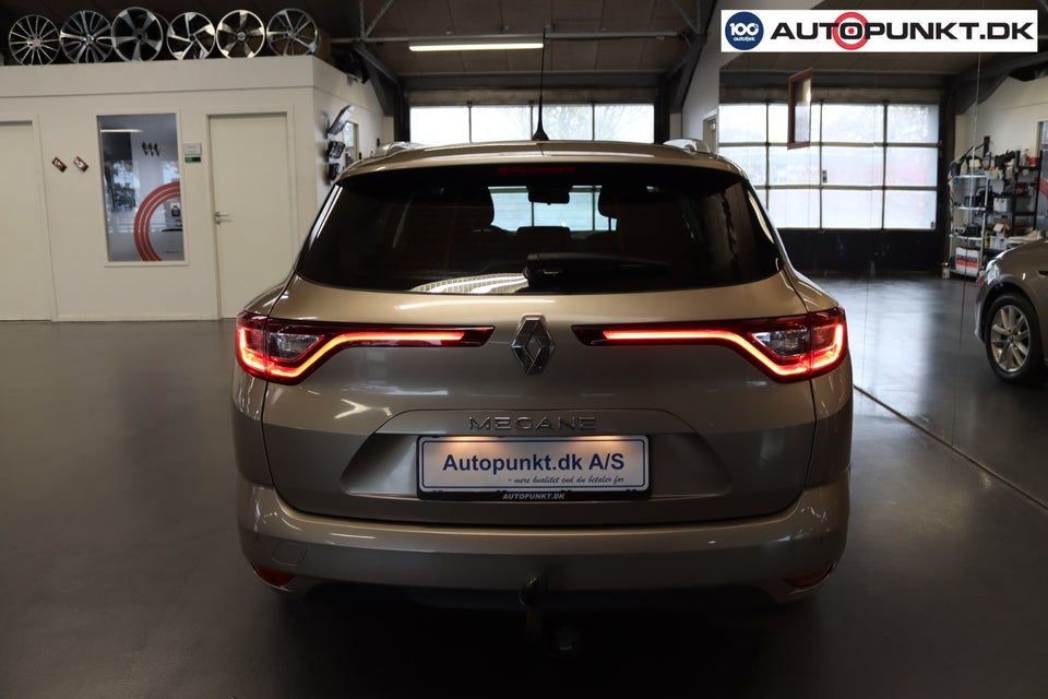 Renault Megane IV 1,2 TCe 100 Zen Sport Tourer 5d