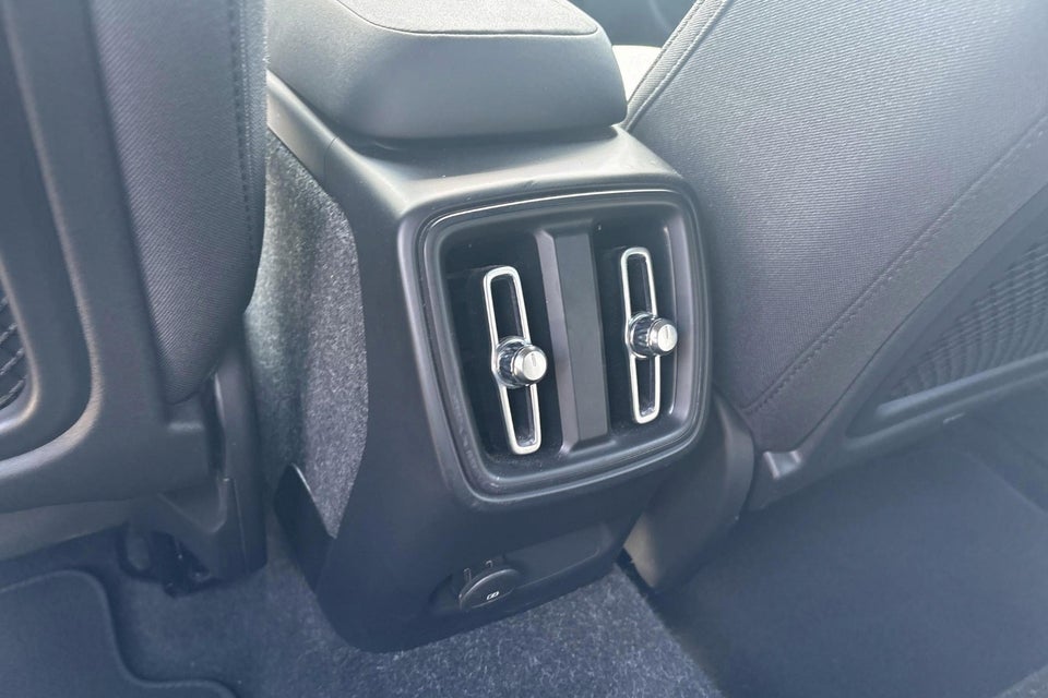 Volvo XC40 P6 ReCharge Core 5d