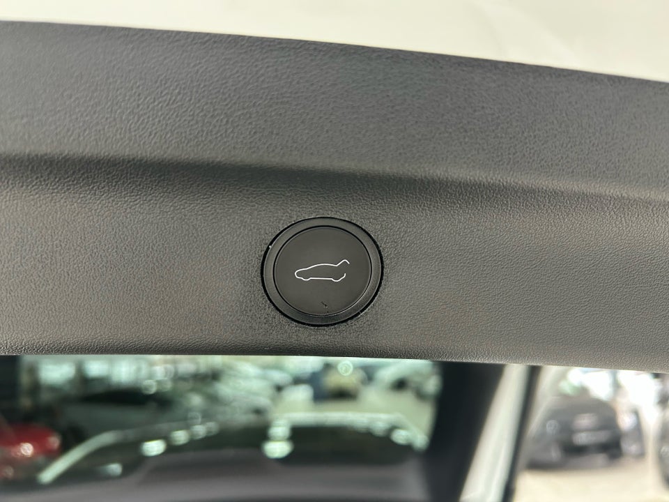 Tesla Model Y RWD 5d