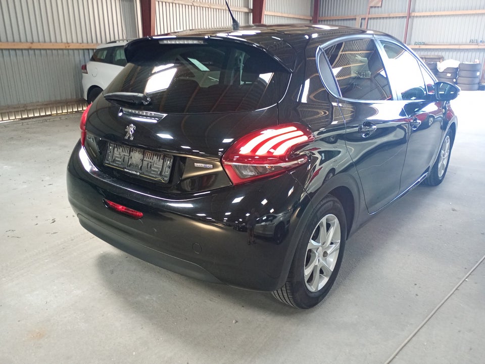 Peugeot 208 1,6 BlueHDi 100 Active 5d