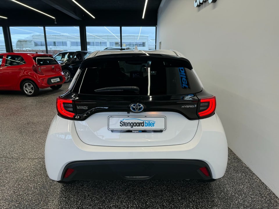 Toyota Yaris 1,5 Hybrid H3 e-CVT 5d