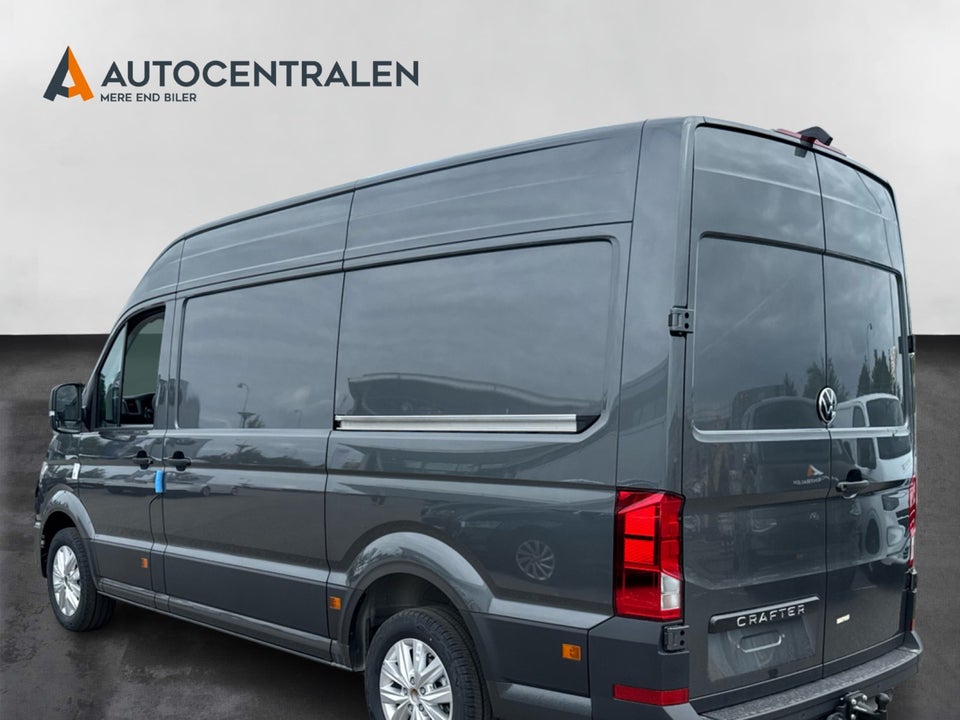 VW Crafter 35 2,0 TDi 177 Comfort Kassevogn L5H3 aut.