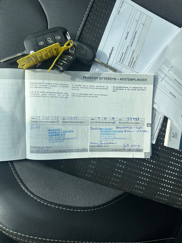 Peugeot 2008 1,6 BlueHDi 100 Allure 5d