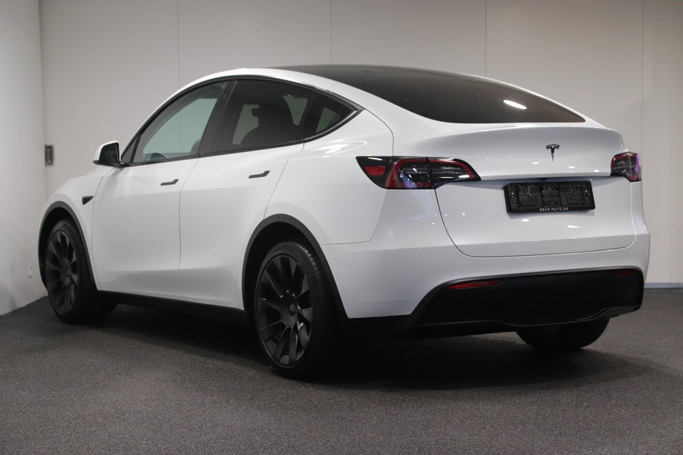 Tesla Model Y Long Range AWD 5d