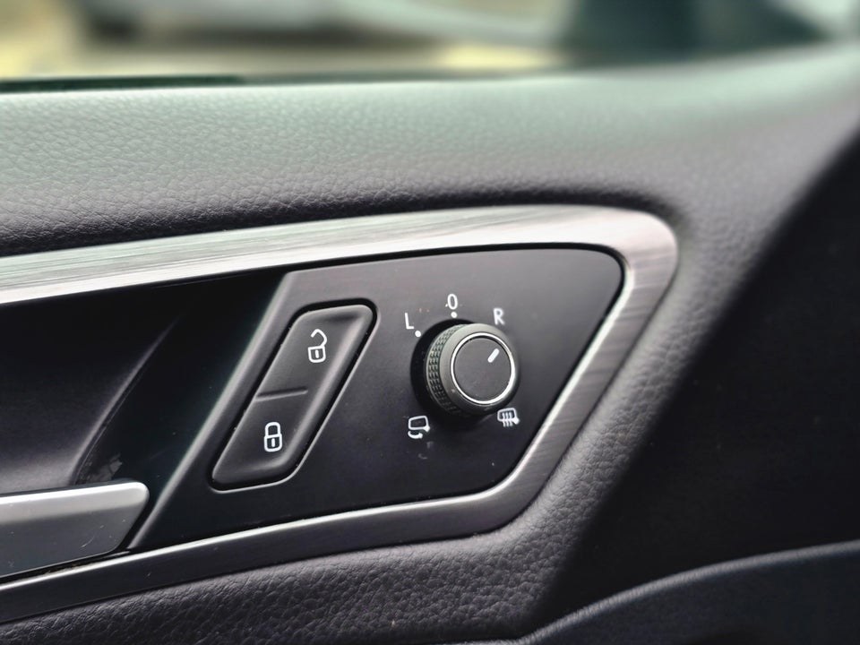 VW Golf VII 1,5 TSi 130 Comfortline DSG 5d