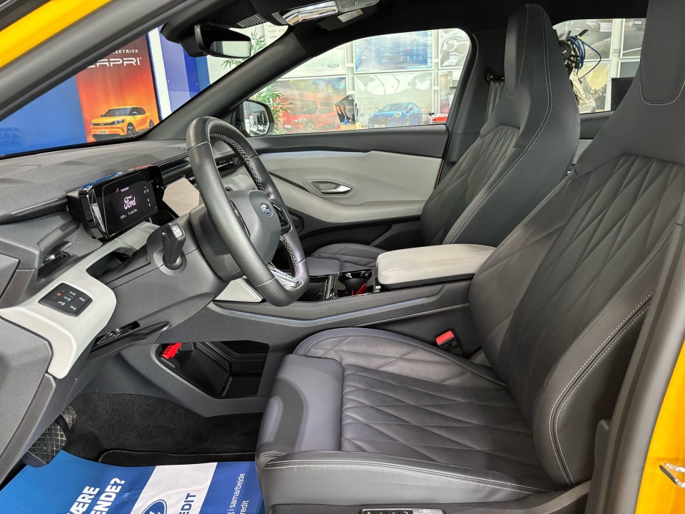 Ford Capri 82 Premium Extended Range 5d