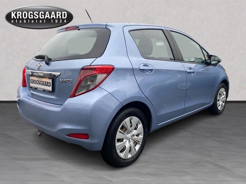 Toyota Yaris 1,3 VVT-i T2 5d