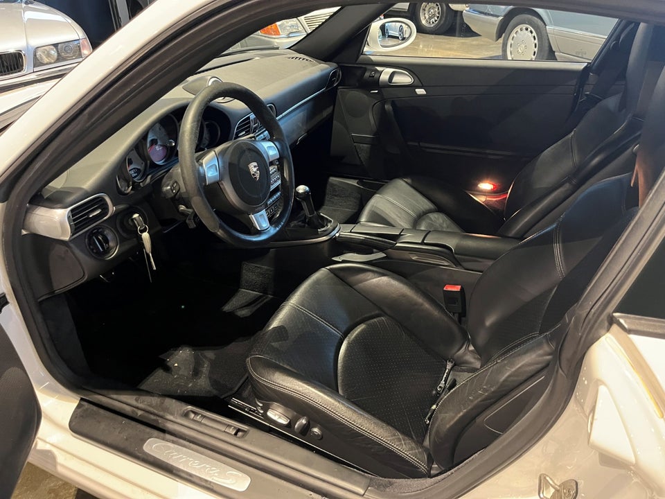 Porsche 911 Carrera S 3,8 Coupé 2d