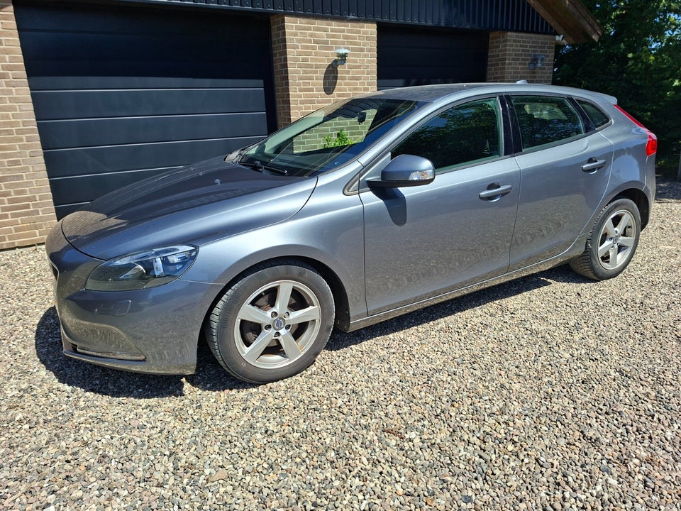Volvo V40 2,0 D2 120 Eco 5d