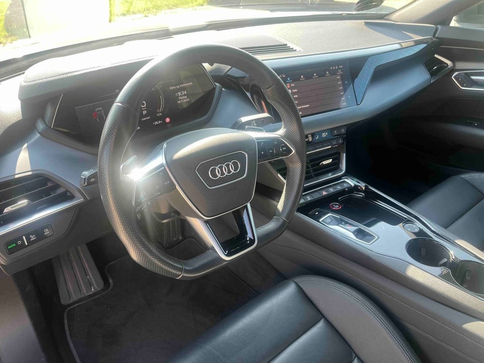 Audi e-tron GT quattro 4d