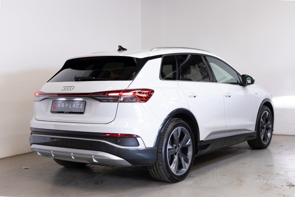 Audi Q4 e-tron 40 S-line 5d