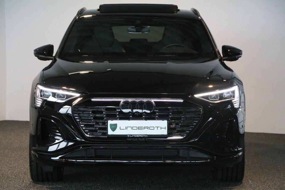 Audi Q8 e-tron 55 S-line Sportback quattro 5d
