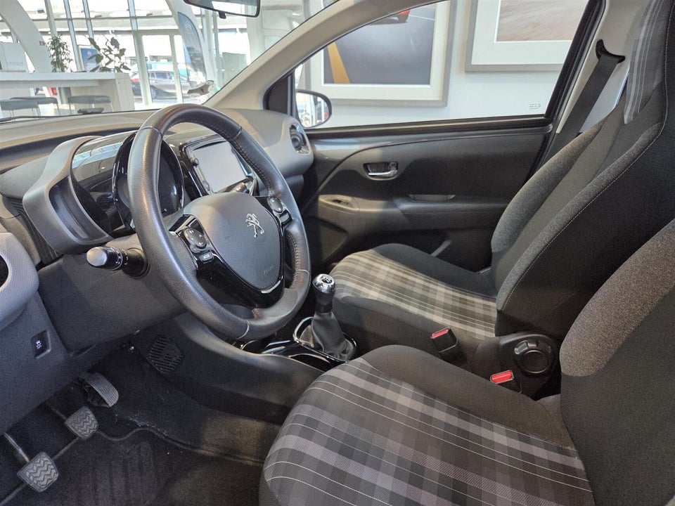 Peugeot 108 1,0 e-VTi 72 Selection 5d