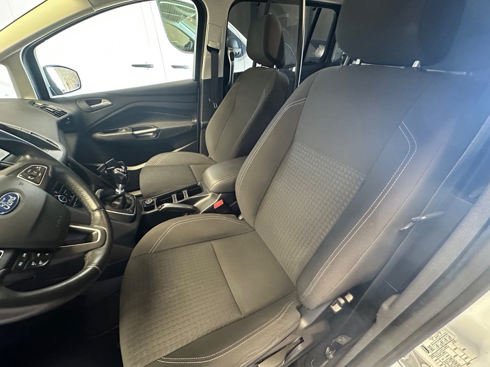 Ford Grand C-MAX 1,5 TDCi 120 Business Van 5d