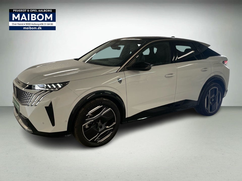 Peugeot e-3008 77 GT Pack 5d