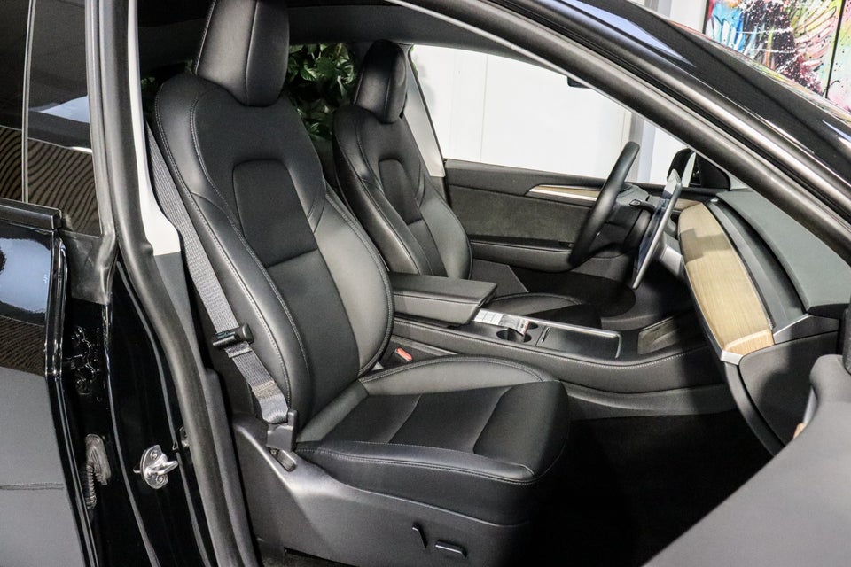 Tesla Model Y Performance AWD 5d