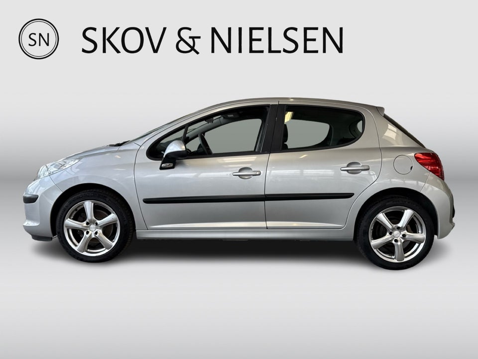 Peugeot 207 1,6 HDi 110 Premium 5d
