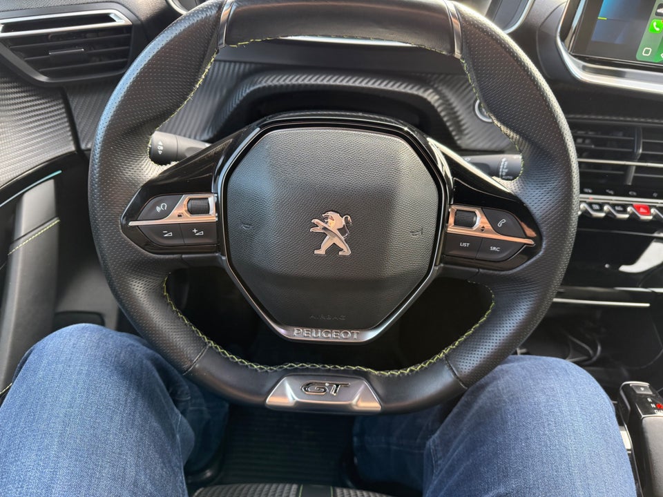 Peugeot e-208 50 GT 5d