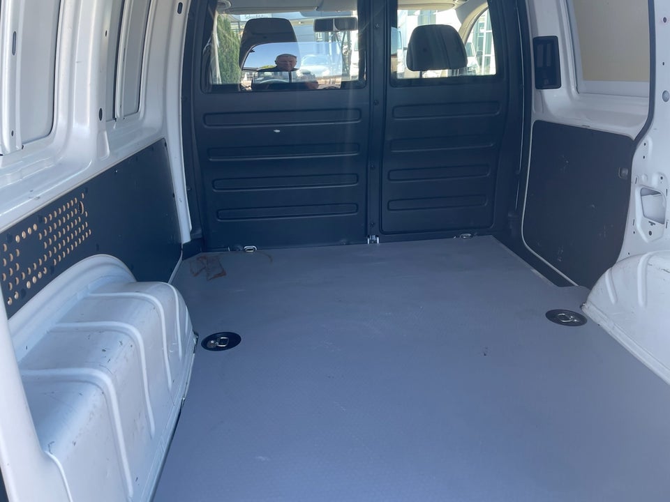 VW Caddy 2,0 TDi 102 BMT Van 4d
