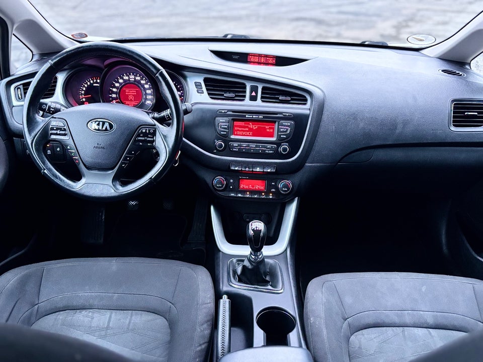 Kia Ceed 1,4 CVVT Collect SW 5d