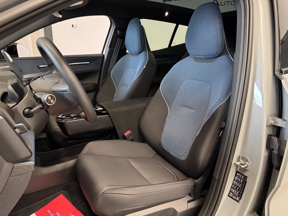 Volvo EX30 Twin Performance Ultra 5d