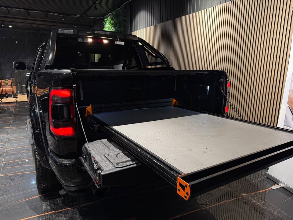 Dodge RAM 1500 5,7 V8 Hemi Limited aut. 4d