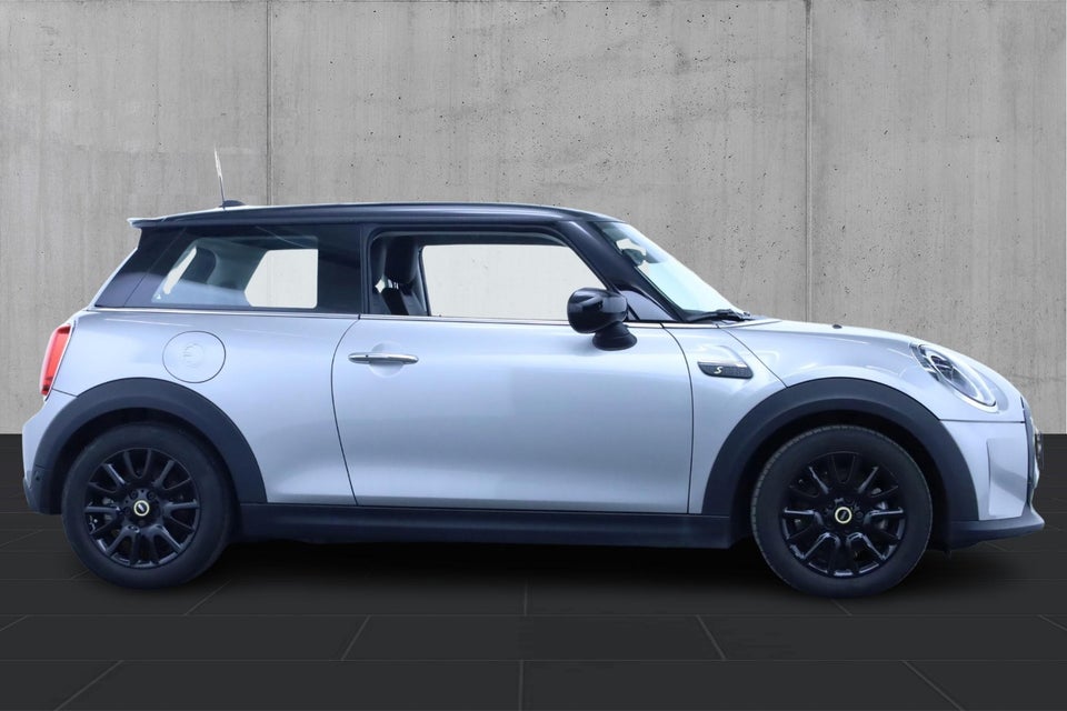 MINI Cooper SE Classic Trim 3d