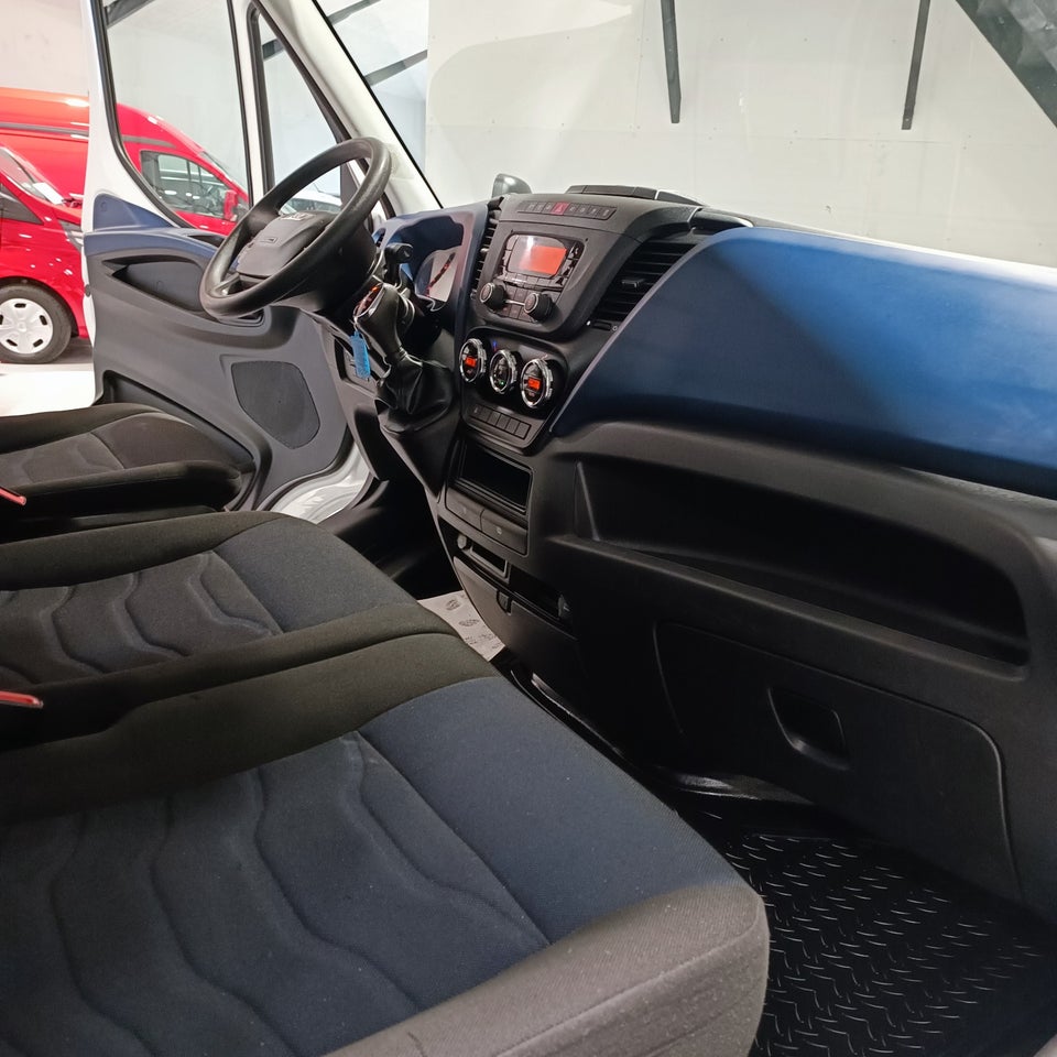 Iveco Daily 2,3 35C16 4100mm Lad AG8 2d