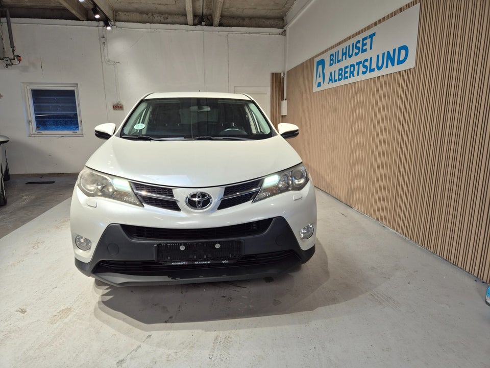 Toyota RAV4 2,0 D-4D T2 Van 5d