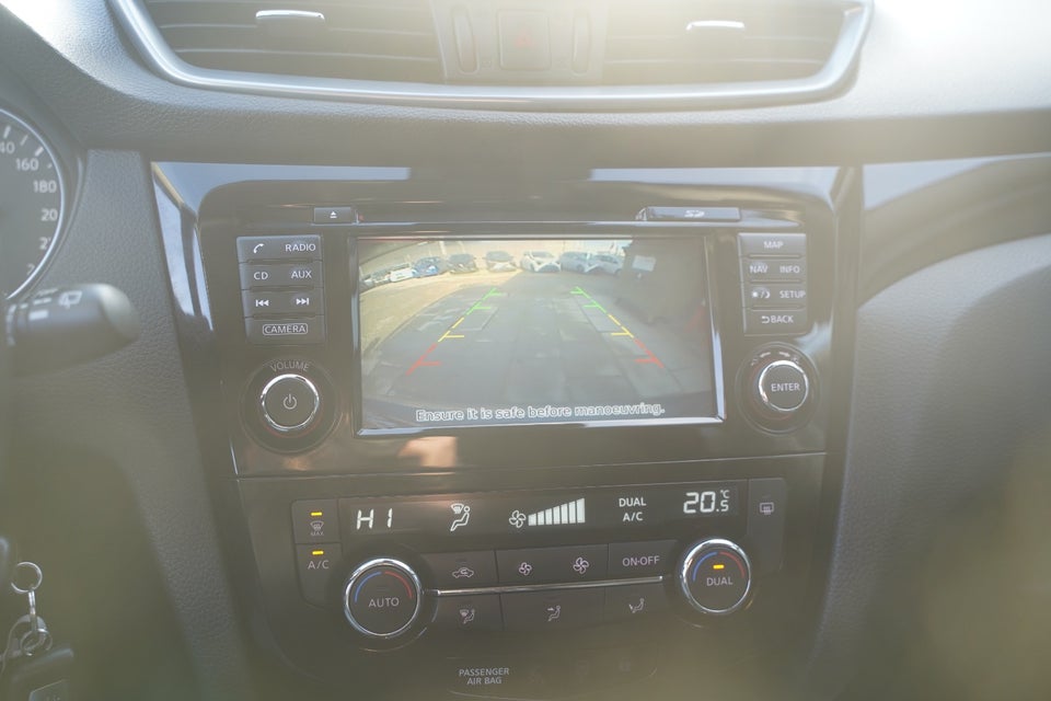 Nissan Qashqai 1,6 dCi 130 N-Connecta X-tr. 5d