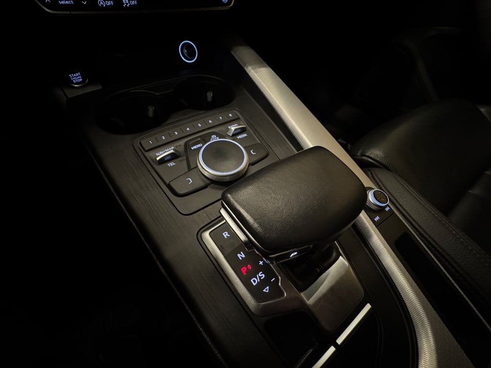 Audi A4 2,0 TDi 150 Sport Avant S-tr. 5d