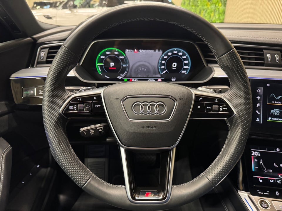 Audi e-tron 55 S-line Sportback quattro 5d
