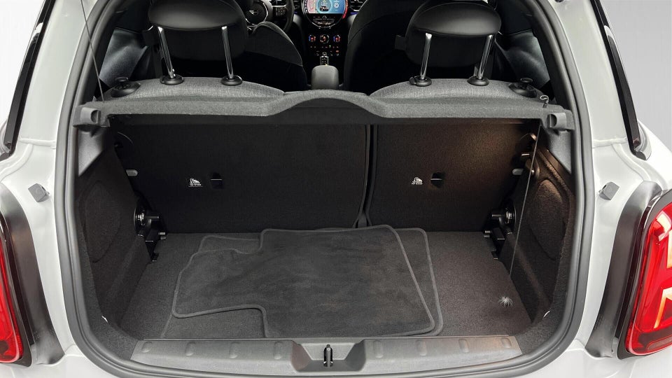 MINI Cooper SE Classic Trim 3d