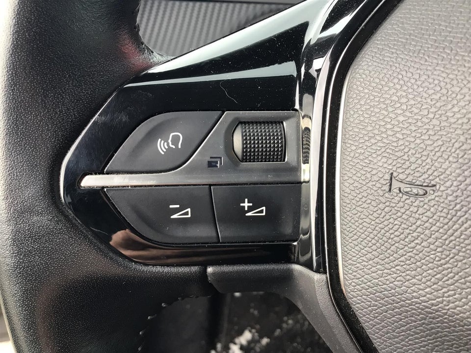 Peugeot 208 1,2 PureTech 75 Active Pack 5d