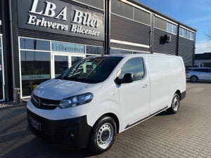 Opel Vivaro, modelår 2023, 60,000 km