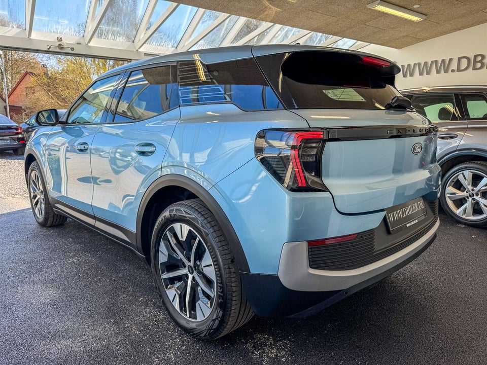 Ford Explorer 79 Select Extended Range AWD 5d